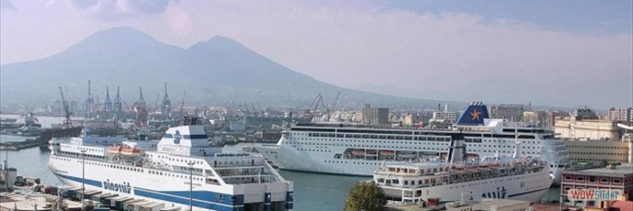 Porto-di-Napoli-Port-of-Naples-640x349